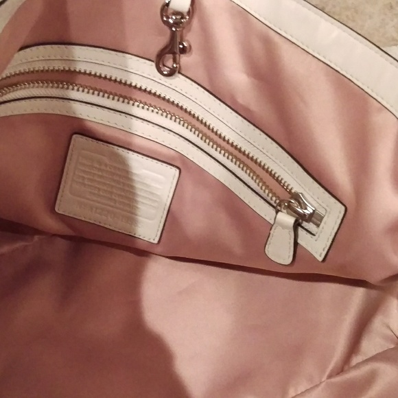 COACH Limited Edition Audrey Pinnacle Leather Bag - Picture 8 of 8